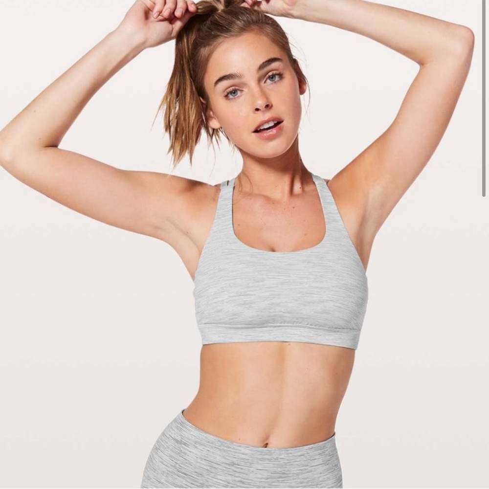 Lululemon Energy Bra
Wee Are From Space Ice Grey Alpine White
